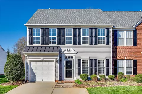 532 Pate Dr, Fort Mill, SC 29715