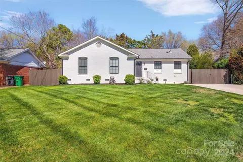 1527 Emerywood Dr, Charlotte, NC 28210