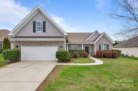 4102 Waxwood Dr, Monroe, NC 28110