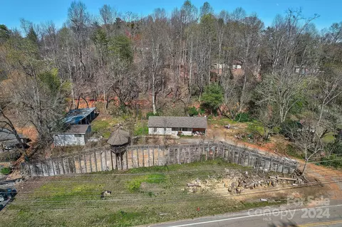 1828 Memorial Hwy, Lake Lure, NC 28746
