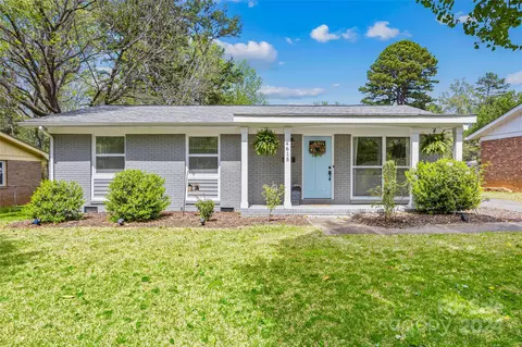 4615 Kavanaugh Dr, Charlotte, NC 28205