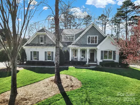 696 Bannerman Ln, Fort Mill, SC 29715