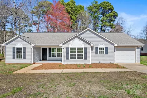 8567 Unity Church Rd, Denver, NC 28037