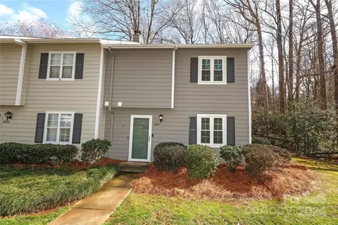 6011 Heath Valley Rd, Charlotte, NC 28210