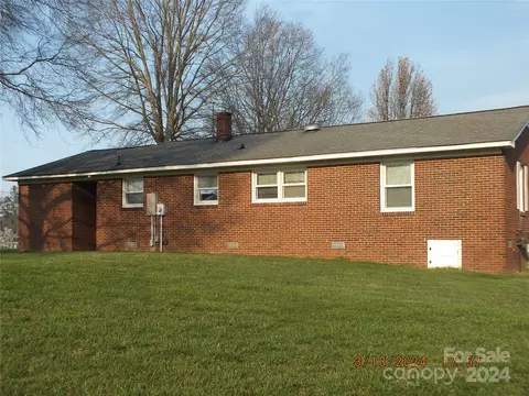 Exterior - 1777 Potter Rd, Lancaster, SC 29720 photo 10 of 15