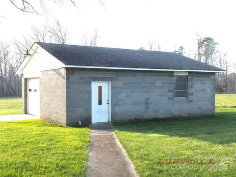 Exterior - 1777 Potter Rd, Lancaster, SC 29720 photo 7 of 15