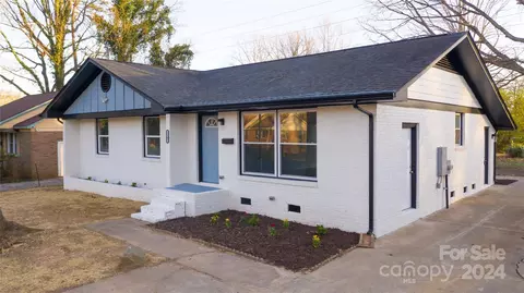 1101 Georgetown Dr, Charlotte, NC 28213