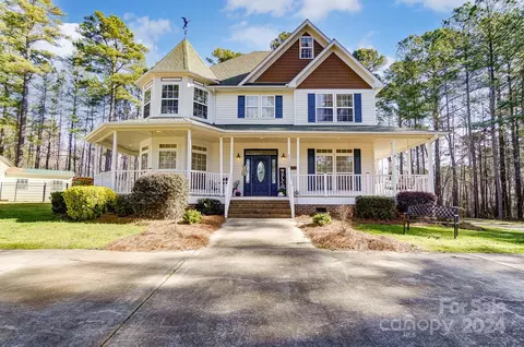 1105 Blacksnake Rd, Stanley, NC 28164