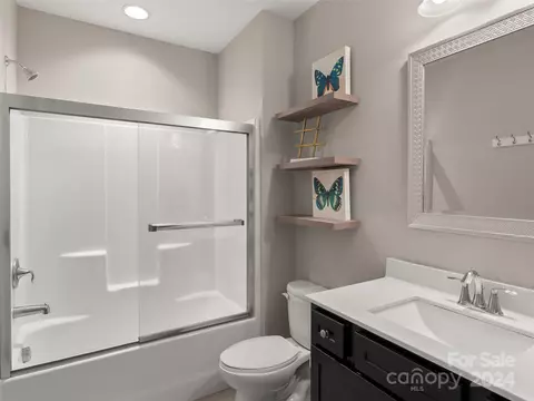 Bath - 17538 Julees Walk Ln, Davidson, NC 28036 photo 5 of 5