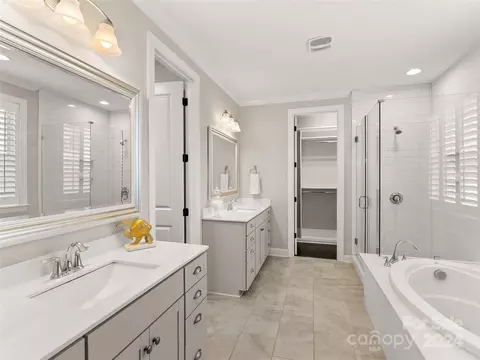 Bath - 17538 Julees Walk Ln, Davidson, NC 28036 photo 1 of 5