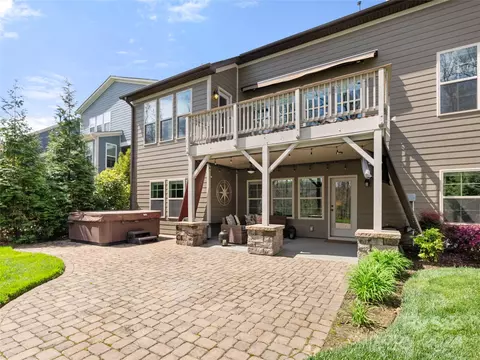 Exterior - 17538 Julees Walk Ln, Davidson, NC 28036 photo 9 of 12
