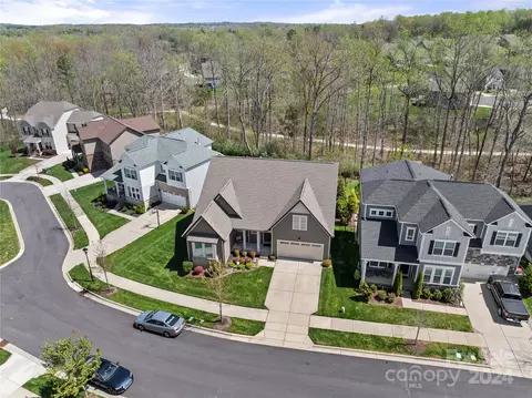 View/Area - 17538 Julees Walk Ln, Davidson, NC 28036 photo 1 of 2