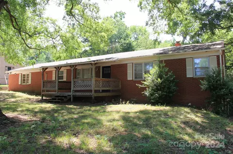 786 Bell Farm Rd, Statesville, NC 28625