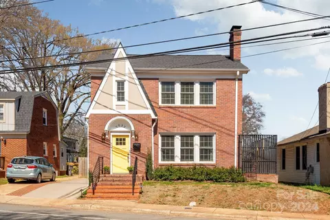 2032 Oaklawn Ave, Charlotte, NC 28216