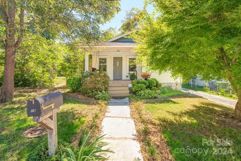 19 Clay St, Asheville, NC 28806