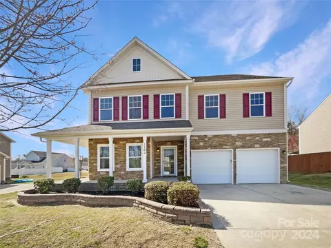 1104 Ellis Pond Dr, Rock Hill, SC 29730