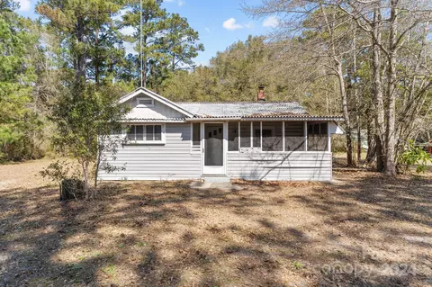 8526 Daws Creek Se Rd SE, Winnabow, NC 28479