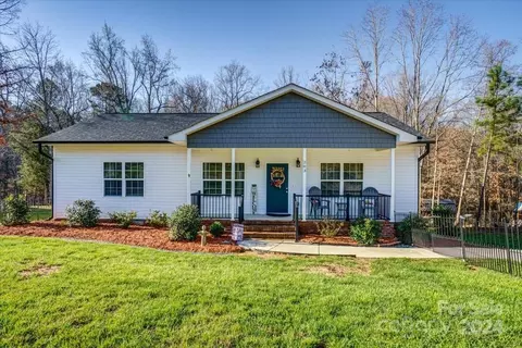 203 Olde Coach Ln, Crouse, NC 28033