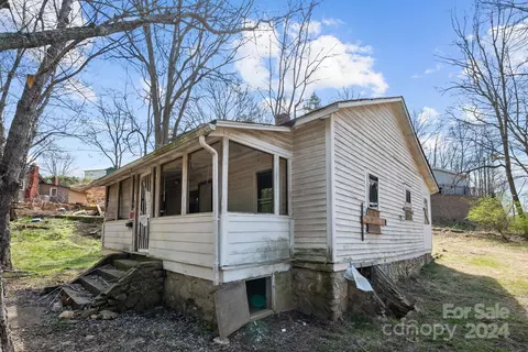 Exterior - 43 Conley St, Canton, NC 28716 photo 4 of 7