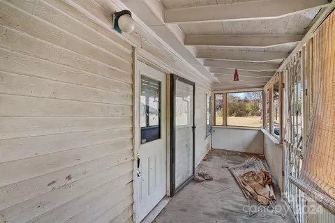 Exterior - 43 Conley St, Canton, NC 28716 photo 6 of 7