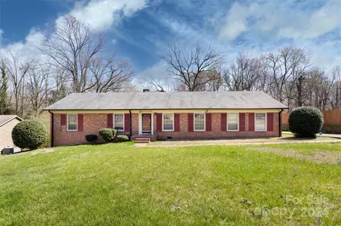 1447 Little Rock Rd, Charlotte, NC 28214
