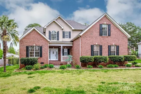 130 Harborcrest Ln, Mooresville, NC 28117
