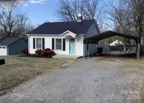 206 W Herman St, Newton, NC 28658
