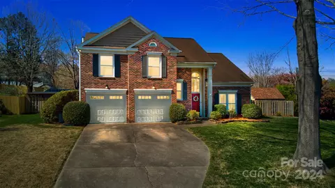 121 Woodfern Pl, Mooresville, NC 28115