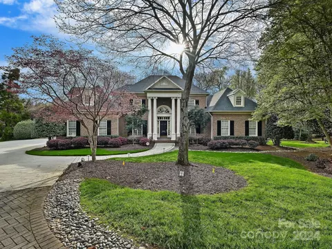 3612 Hampton Manor Dr, Charlotte, NC 28226