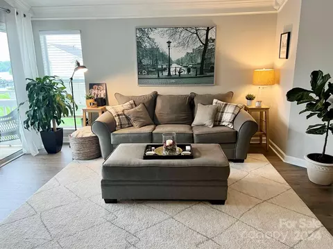 1333 Torrence Cir, Davidson, NC 28036 photo 7