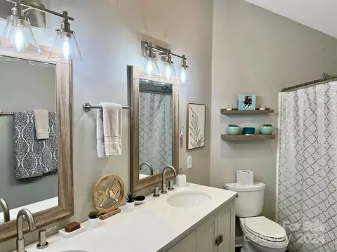 1333 Torrence Cir, Davidson, NC 28036 photo 16