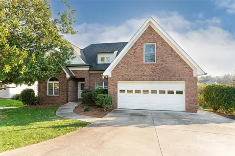 22 Alexander Rd, Weaverville, NC 28787
