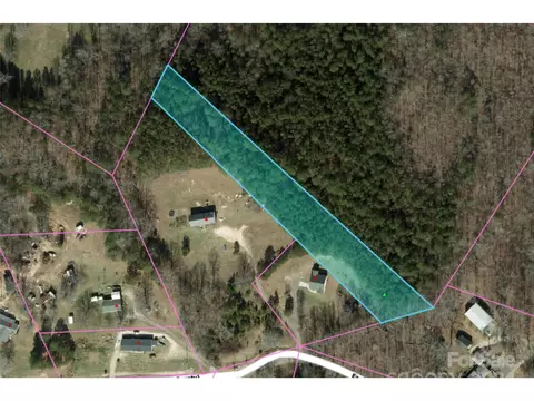 2470 Eagle Point Rd, Clover, SC 29710 photo 2