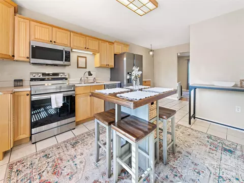 Kitchen - 44 Vancott Ct, Clyde, NC 28721 photo 2 of 3