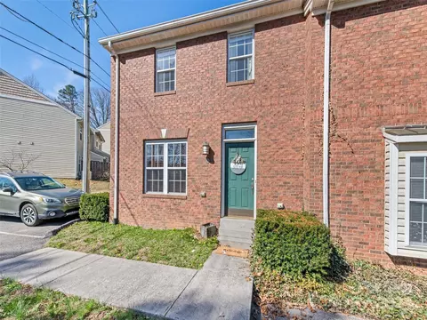 Exterior - 44 Vancott Ct, Clyde, NC 28721 photo 1 of 5