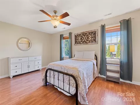 Bedroom - 44 Vancott Ct, Clyde, NC 28721 photo 1 of 3