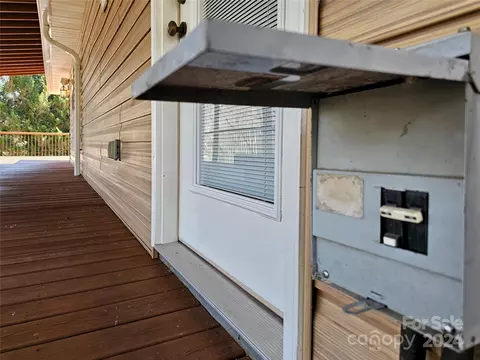 Exterior - 10 Natures Trl, Clyde, NC 28721 photo 7 of 13