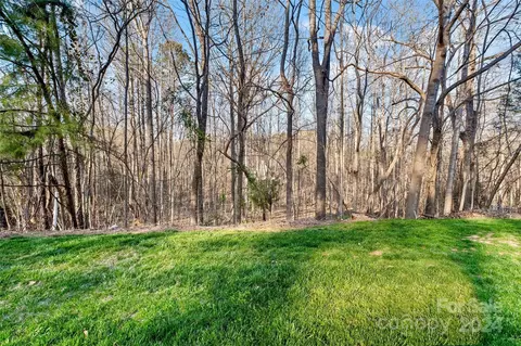 142 Wild Harbor Rd, Mooresville, NC 28117