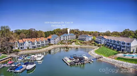 1039 SW 39 Dr #39, Davidson, NC 28036