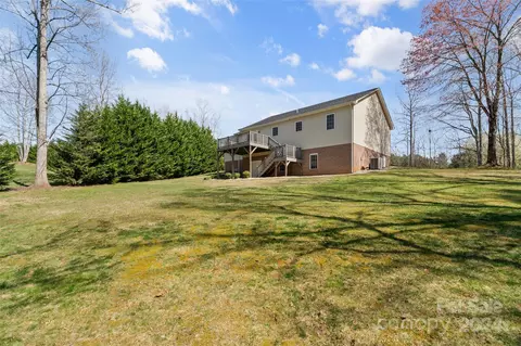 Exterior - 5937 Leil Rd, Hickory, NC 28602 photo 6 of 7