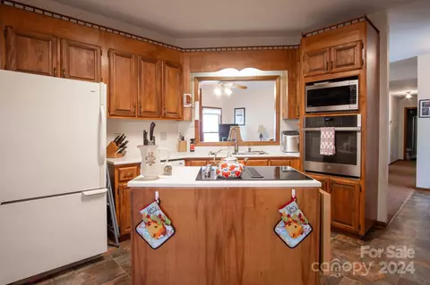 Kitchen - 2043 Cardinal Loop, Stanley, NC 28164 photo 1 of 2