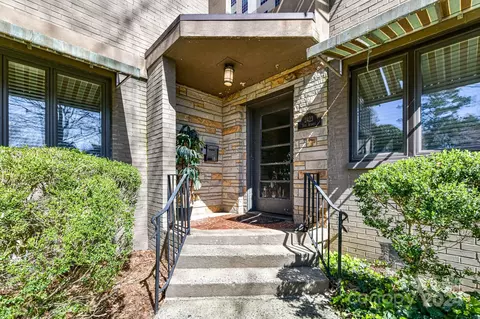 2423 Vail A13 Ave #A13, Charlotte, NC 28207
