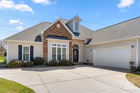 2002 Galena Chase Dr, Indian Trail, NC 28079