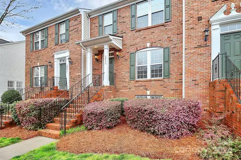 Exterior - 20555 Harbor View Dr, Cornelius, NC 28031 photo 2 of 10