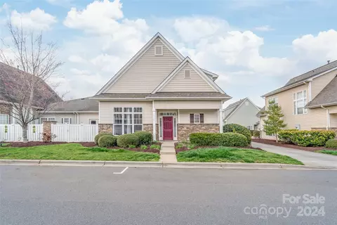 3312 Tulip Tree Ln, Charlotte, NC 28273