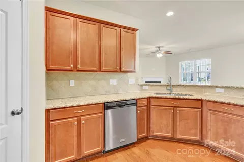 905 Landry Dr, Matthews, NC 28105 photo 19