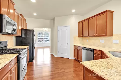 905 Landry Dr, Matthews, NC 28105 photo 16