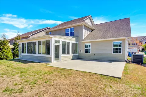 905 Landry Dr, Matthews, NC 28105 photo 6
