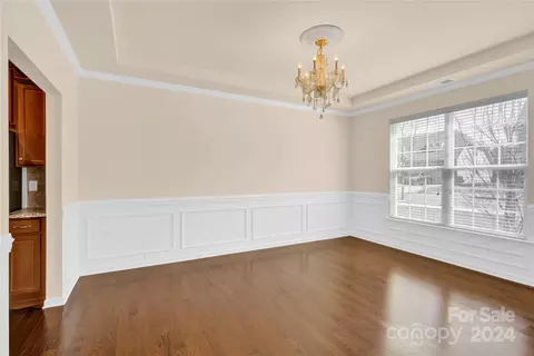 905 Landry Dr, Matthews, NC 28105 photo 9