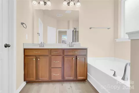 905 Landry Dr, Matthews, NC 28105 photo 28